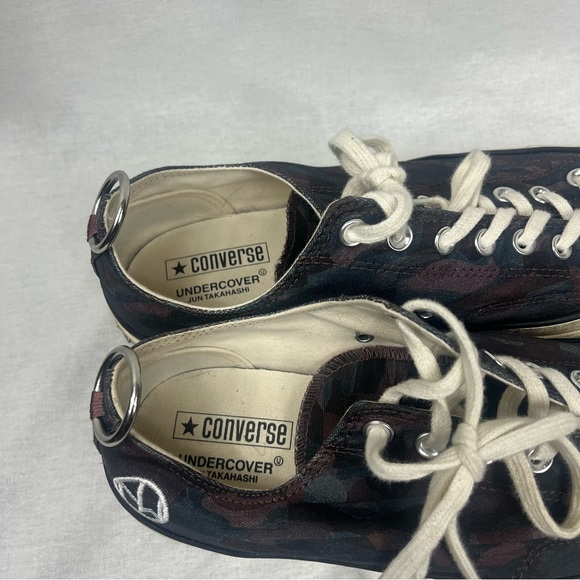 Undercover Converse - Picture 5 of 6